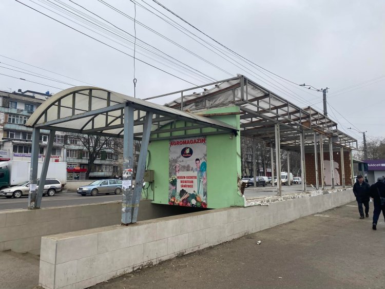 Demolarea pavilionului comercial din str. Calea Ieșilor, 2 Pretura sectorului Buiucani a finalizat lucrările de demolare...