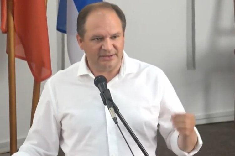 Referitor la instituțiile educaționale din municipiul Chișinău.  În acest domeniu investim foarte mult! *** Об учебных з...