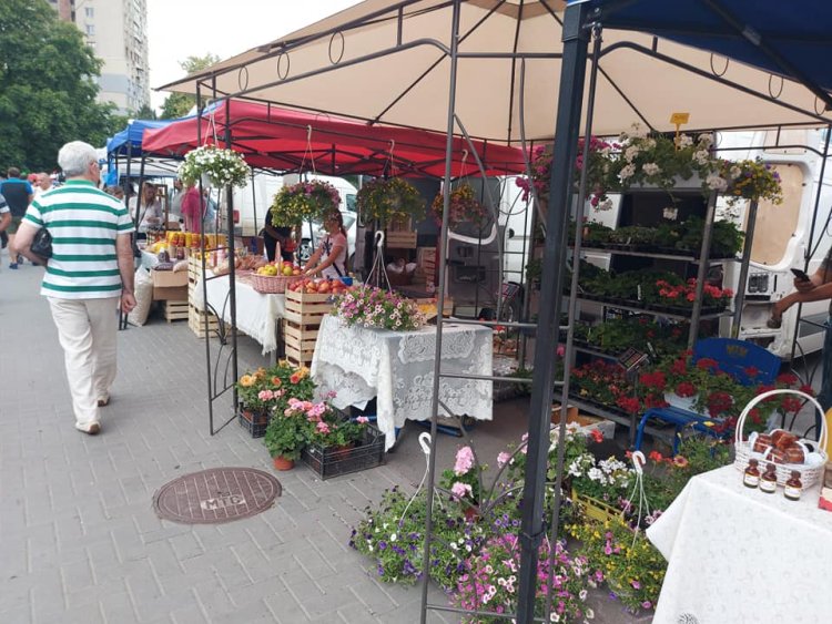 ⛅După mai multe zile în care ne-am topit la soare, se anunță un sfârșit de săptămână mai răcoros. E timpul cel mai potri...