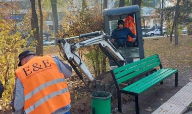 ✒Prima etapă de Reabilitare  a Grădinii Publice Scuarul Catedralei Mitropolitane „Nașterea Domnului” este în plină desfă...