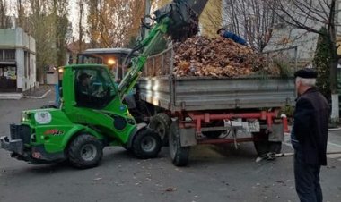 O zi obișnuită de lucru în Buiucani - 16 rute de frunziș evacuate!  ???? În aceste zile ne axăm pe evacuarea frunzişului d...
