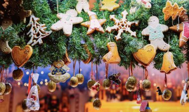 În Decembrie ne bucurăm de cea mai frumoasă lună din an - cea a magiei, a surprizelor și redescoperim plăcerea de a dăru...