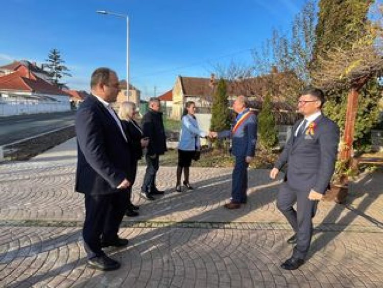 Acord de Înfrățire între Pretura sectorului Buiucani și Primăria orașului Ardud, Județul Satu Mare, România. La 1 decemb...