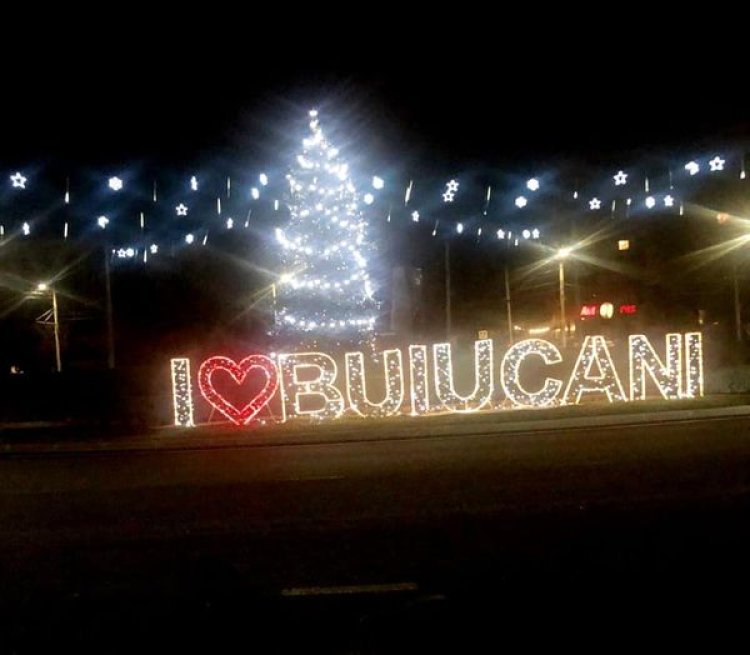 Buiucani în luminițe!  Sărbători fericite tuturor! ✨✨