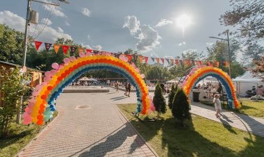 În aceste zile, parcul "Alunelul" găzduiește "Lumea Copilariei".  Ieri în prima zi a festivalului, parcul a deven...