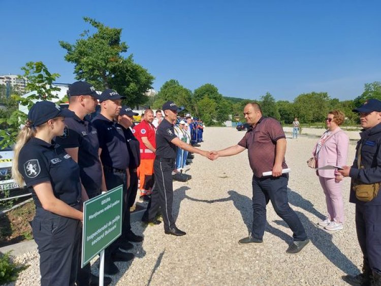 ✍ Pretura sectorului Buiucani, în comun cu formațiunile municipale de protecție civilă, au desfășurat astăzi aplicații d...