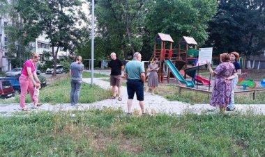 ✍ Pretura sectorului Buiucani continuă sesiunile de întâlniri cu cetățenii pentru a discuta mai concret despre propuneri...