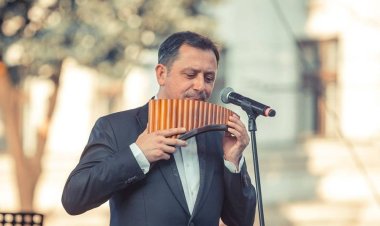 ????Muzica și vocile impecabile ale artiștilor noștri au răsunat și ieri în inima capitalei la Festivalul „Te salut, Chiși...