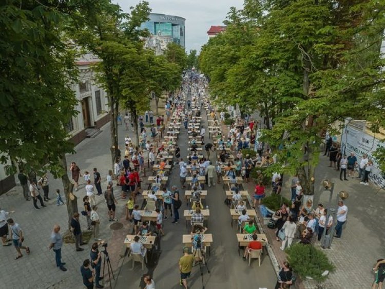 ???? Primăria Municipiului Chișinău a lansat în premieră în această duminică Campionatul Municipal de Șah și joc de Dame p...