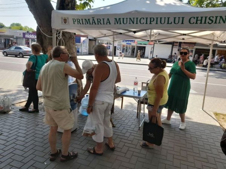 ???? Vremea caniculară se menține! ???? Doar pe parcursul zilei de astăzi, în cortul nostru anticanicular de la str. Ion Cre...