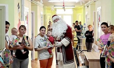 Cu bucurie și căldură în suflet, Vă informăm că Moș Crăciun de la Pretura sectorului Buiucani a făcut astăzi o vizită sp...