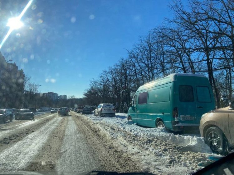 ❗️Pe lângă curățarea arterelor principale și cele secundare, prioritatea subdiviziunilor municipale rămâne intervenția î...