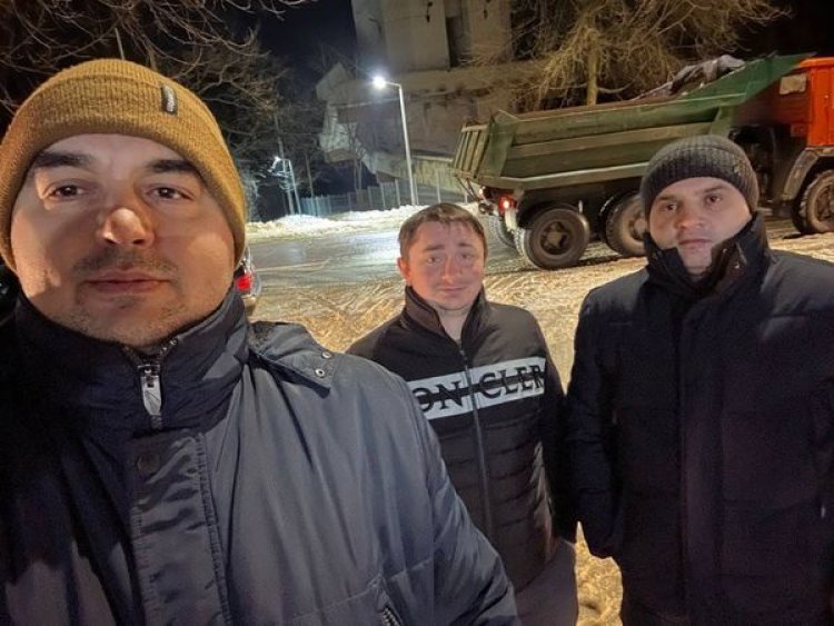 ✍E ora 23:00 iar noi începem intervențiile de noapte în curățarea sectorului Buiucani. Pretura sectorului Buiucani conti...