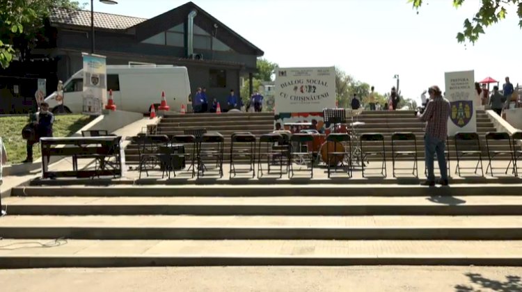 O zi frumoasă de duminică în parc.
